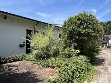 葉山町堀内の賃貸物件/肌触りのある集合住宅