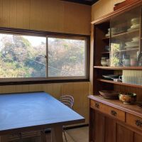 鎌倉市扇ガ谷四丁目の賃貸物件/キッチン｜谷戸の緑と空気を感じながら食べる朝ごはんはひと味違うはず。