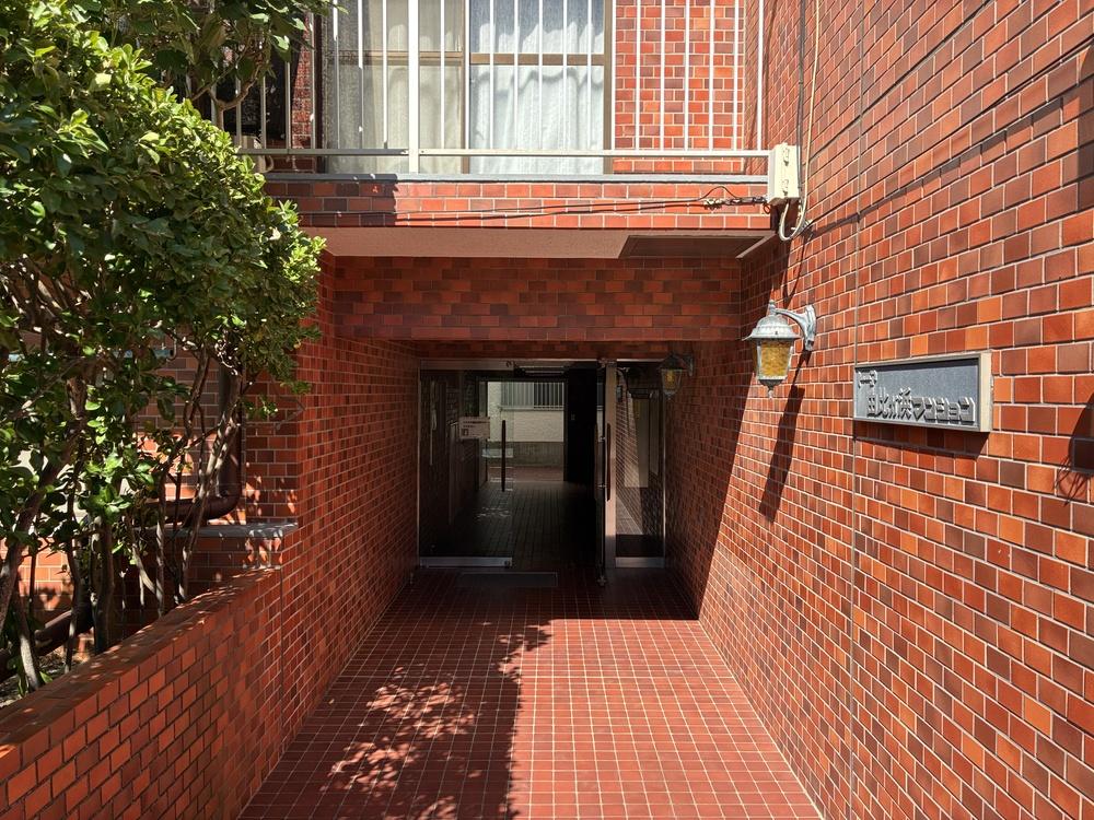 鎌倉市由比ガ浜四丁目の賃貸物件/マンションのエントランス