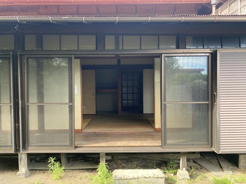 藤沢市片瀬三丁目の賃貸物件/和室6帖│外から見てみる。