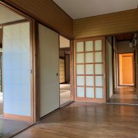 藤沢市片瀬三丁目の賃貸物件/玄関から室内の様子