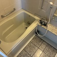 藤沢市片瀬海岸三丁目の賃貸物件/浴室はややコンパクトです