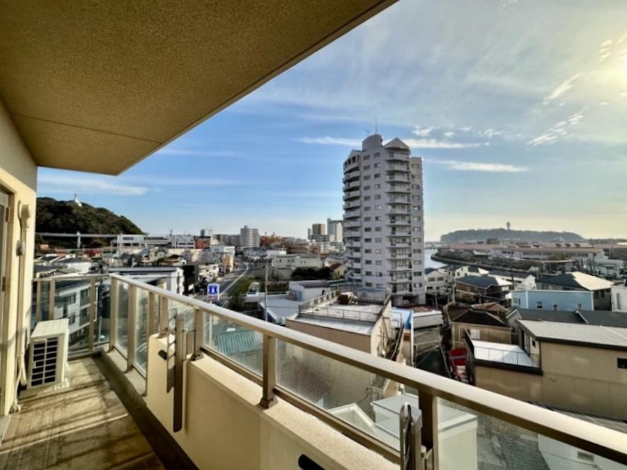 藤沢市片瀬四丁目の売買物件/南東側には江ノ島が見えます