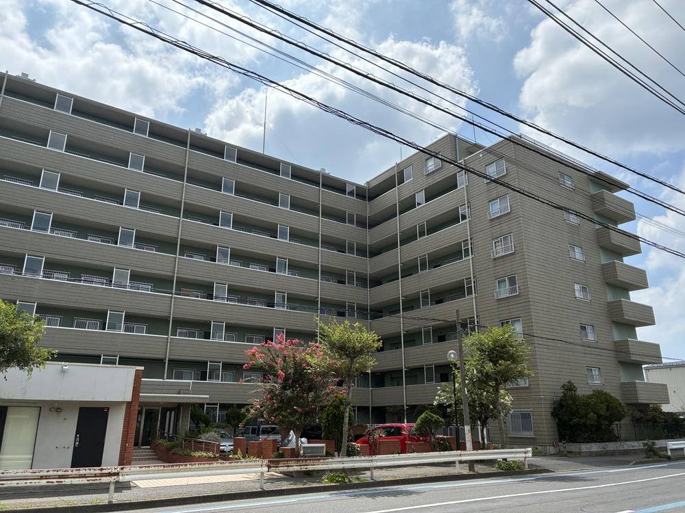 藤沢市鵠沼海岸五丁目の売買物件/マンション外観