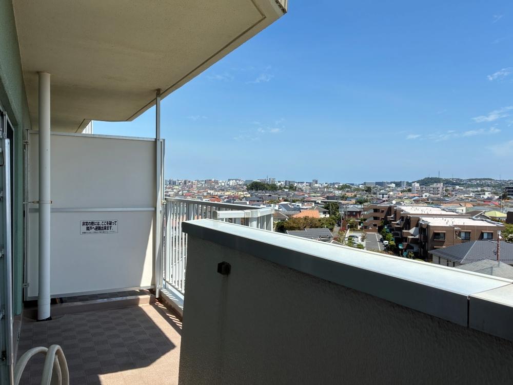 藤沢市鵠沼海岸五丁目の売買物件/海と反対側を見てもすっきりと抜けた眺望