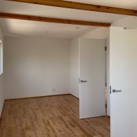 鎌倉市城廻の売買物件/将来２部屋に区切れるよう扉を２箇所設置