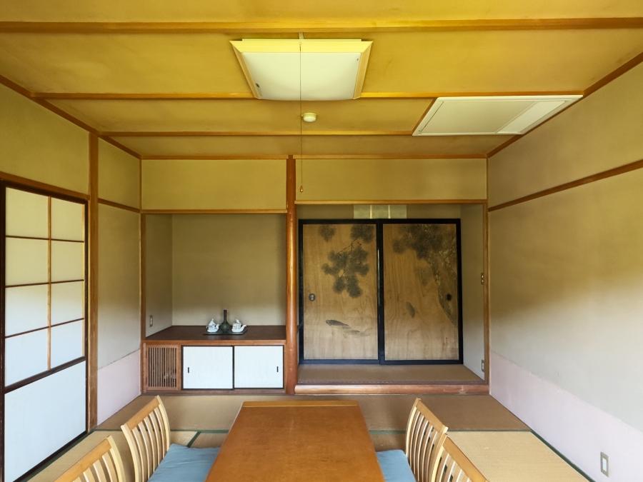 足柄下郡湯河原町宮上の売買物件/2階客室｜まさに旅館の一室