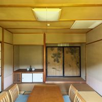 足柄下郡湯河原町宮上の売買物件/2階客室｜まさに旅館の一室