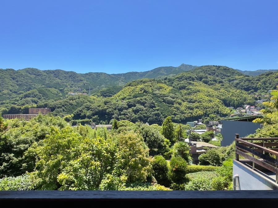 足柄下郡湯河原町宮上の売買物件/2階客室からの眺望｜2階からは抜けた眺望が楽しめます