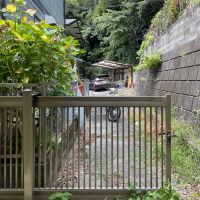 鎌倉市大町六丁目の売買物件/道路側を見たところ