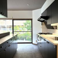 藤沢市片瀬海岸三丁目の賃貸物件/キッチンは、広々と。使い勝手も良さそうです