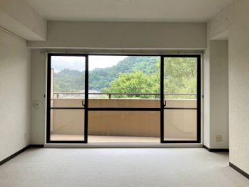三浦郡葉山町長柄の売買物件/窓からヤッホー-改装素材-