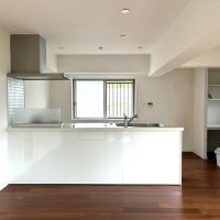 藤沢市鵠沼松が岡三丁目の売買物件/キッチンもすっきりとしたデザイン