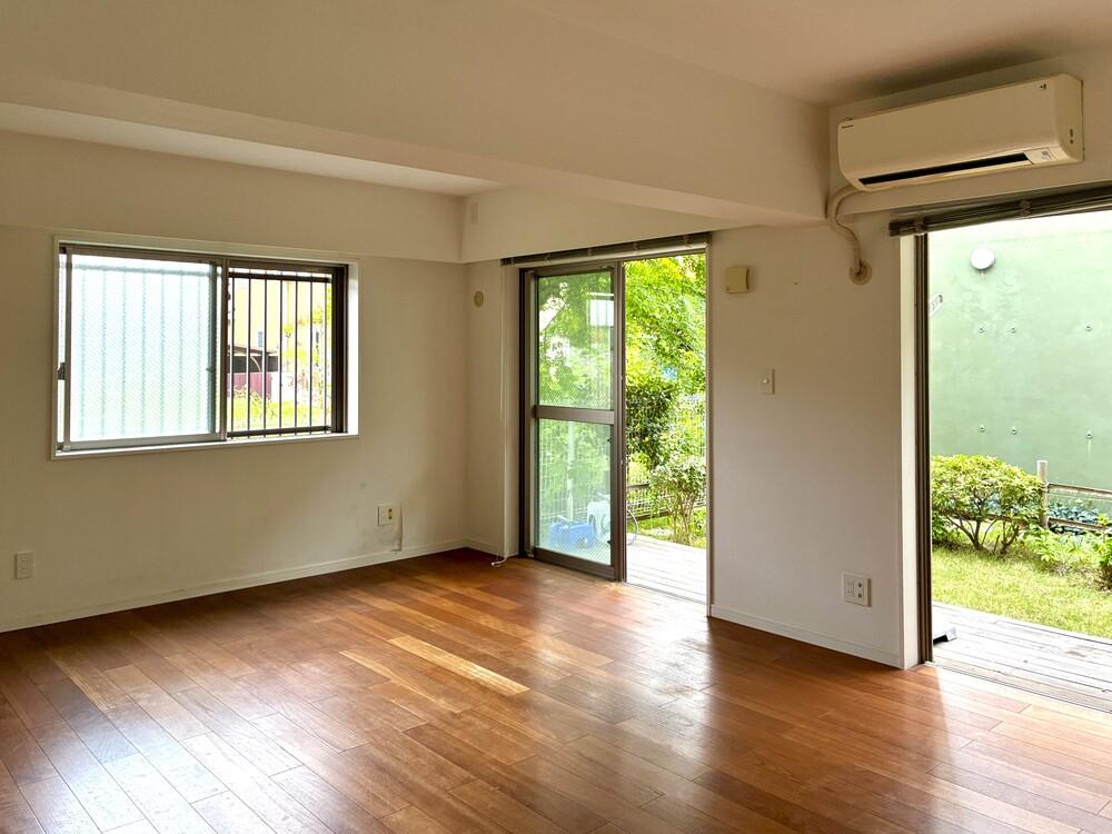 藤沢市鵠沼松が岡三丁目の売買物件/1階でも、緑を眺めて気持ちのいい暮らしが叶いそうです