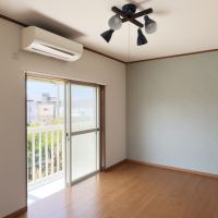 藤沢市辻堂元町三丁目の賃貸物件/2階洋室その1｜壁が一面だけアクセントクロスとなっています