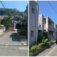 鎌倉市小町二丁目の賃貸物件/小町大路から住宅街へ道を進むと、建物があります。