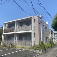 鎌倉市小町二丁目の賃貸物件/外観│当区画は駐車場側に面した区画ではありません。右奥1階の区画です。
