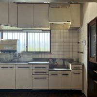 鎌倉市笛田三丁目の賃貸物件/キッチン｜昔ながらのホーローキッチン。