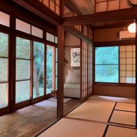 鎌倉市浄明寺四丁目の売買物件/和室1,2｜奥の和室と広縁とは、襖や障子で仕切られています。用途によって使い分けられる和の空間。