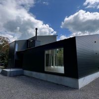 長野県北佐久郡軽井沢町の売買物件/A棟外観｜パキッとスタイリッシュな外観