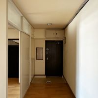 中郡大磯町大磯の売買物件/玄関｜左側に下足箱もあります