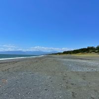 中郡大磯町大磯の売買物件/海岸｜岩場がないので貝殻は少なく、シーグラスや面白い石が落ちているそうです