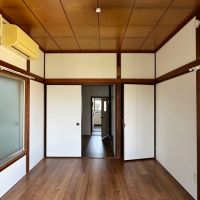 藤沢市辻堂新町三丁目の賃貸物件/2階洋室｜奥の部屋には庭側に窓がないので、やはり暗い印象です