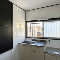 藤沢市辻堂新町三丁目の賃貸物件/キッチン｜窓を開放して鼻歌を歌いながら料理したくなる、そんな空間でした