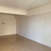 藤沢市片瀬海岸一丁目の賃貸物件/リビング12.7帖│別角度
