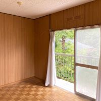鎌倉市雪ノ下二丁目の売買物件/２階南側洋室│別角度