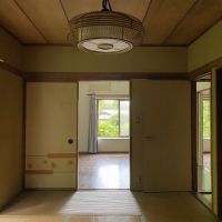鎌倉市雪ノ下二丁目の売買物件/1階和室からリビングに向かって。