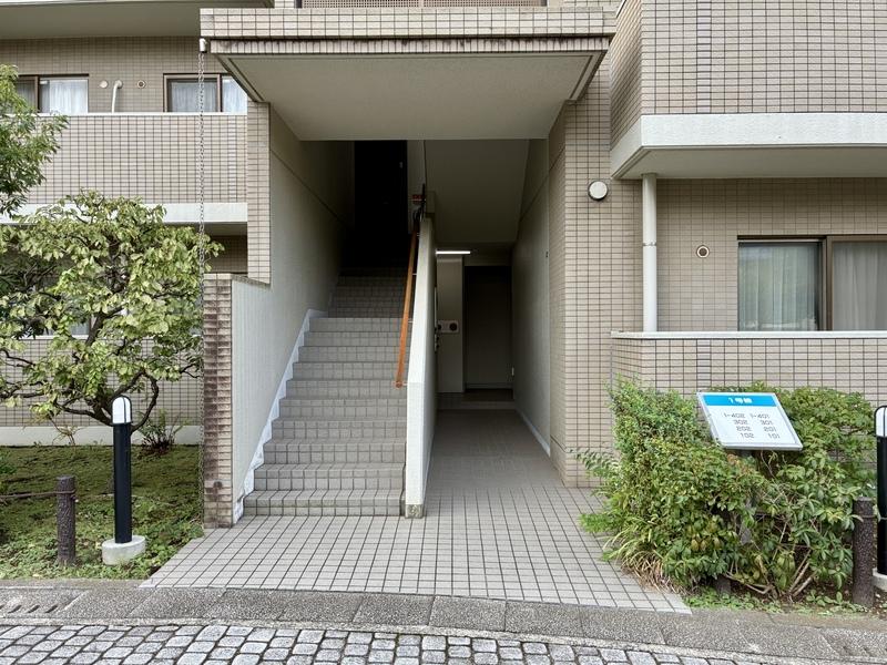 鎌倉市由比ガ浜二丁目の賃貸物件/エレベーターなしの3階です