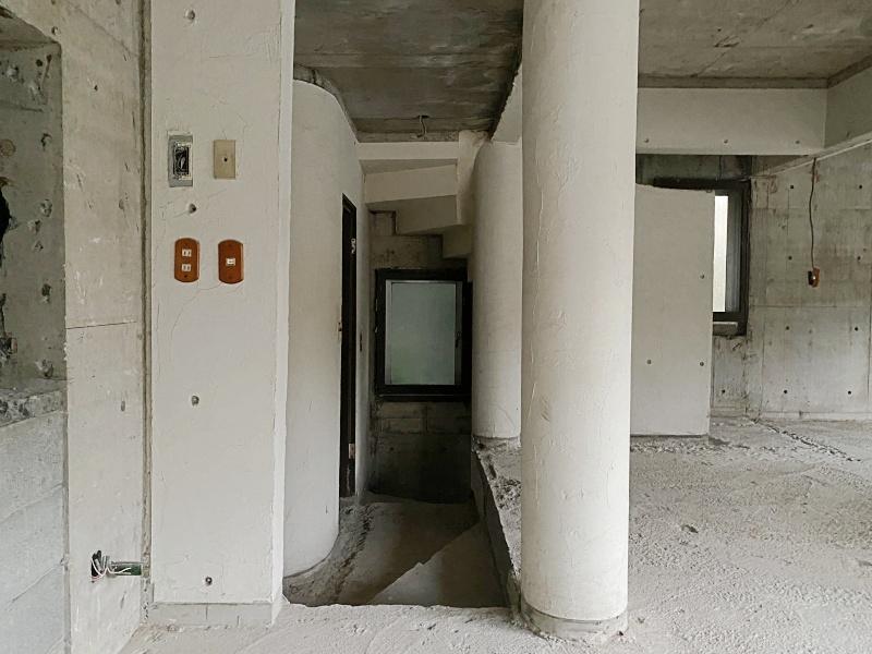 鎌倉市笛田五丁目の売買物件/2階│旧リビングダイニングには円柱があります