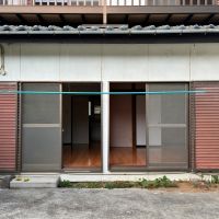 横須賀市芦名一丁目の賃貸物件/駐車場｜ここに車を止めて、掃出し窓からDIYの材料を中に入れ込みましょう。