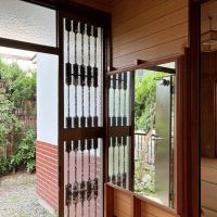 横須賀市芦名一丁目の賃貸物件/玄関｜大きな鏡もどうやら後付けされたようです。