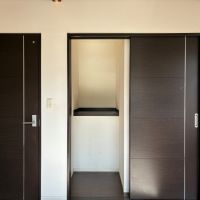 葉山町下山口の賃貸物件/2階 LDK｜階段上にあたるところは収納になっています。