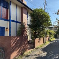 鎌倉市材木座二丁目の賃貸物件/建物と前面道路