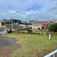 三浦市天神町の賃貸物件/目の前には公園があるので、ここで盛大にお花見をやりましょう。