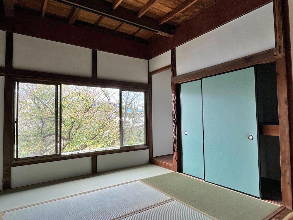 三浦市天神町の賃貸物件/1階6畳和室|ここが居間のような暮らしが良いのではないかと思っています。冬はこたつが似合いそうです。