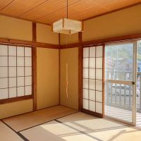 逗子市小坪五丁目の賃貸物件/2階和室6帖│海からの心地よい風が届きます。