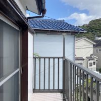 逗子市小坪五丁目の賃貸物件/ベランダ│洗濯物がよく乾きそうです。