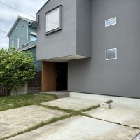 藤沢市辻堂六丁目の賃貸物件/駐車スペースが広いのも嬉しいです