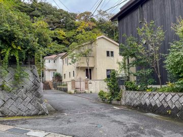 鎌倉市笹目町の売買物件/笹目を歩く、灯りに帰る