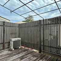 藤沢市鵠沼藤が谷三丁目の売買物件/ウッドデッキ｜床材は痛みの激しいものもあるので交換が必要そうです