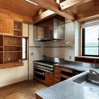 藤沢市鵠沼藤が谷三丁目の売買物件/キッチン｜奥様が料理教室を開いていたということもあり、こだわりの詰まった造作キッチンです