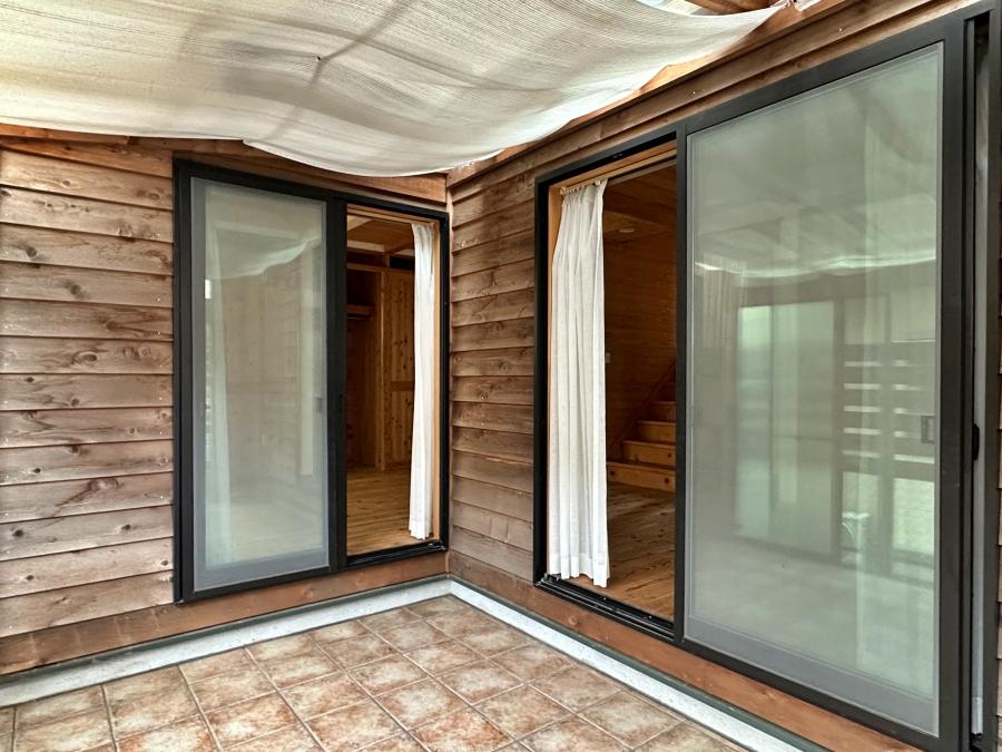 藤沢市鵠沼藤が谷三丁目の売買物件/1階サンルーム｜洗濯物を干すには良い場所です