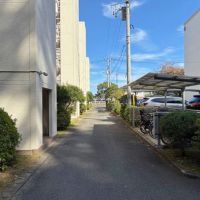 逗子市桜山九丁目の売買物件/外部｜清掃の行き届いた共用部