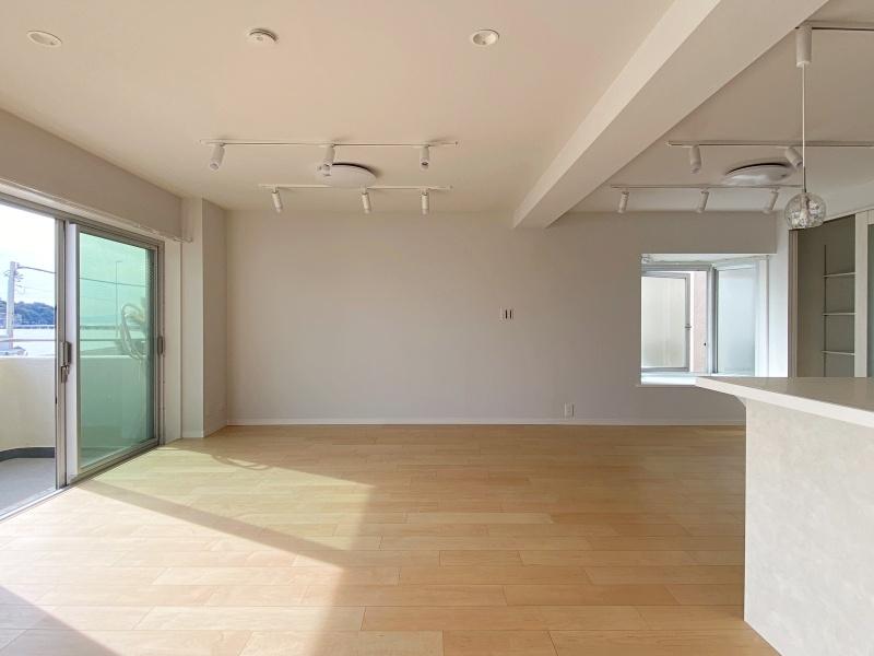 鎌倉市腰越三丁目の売買物件/LDK│別角度