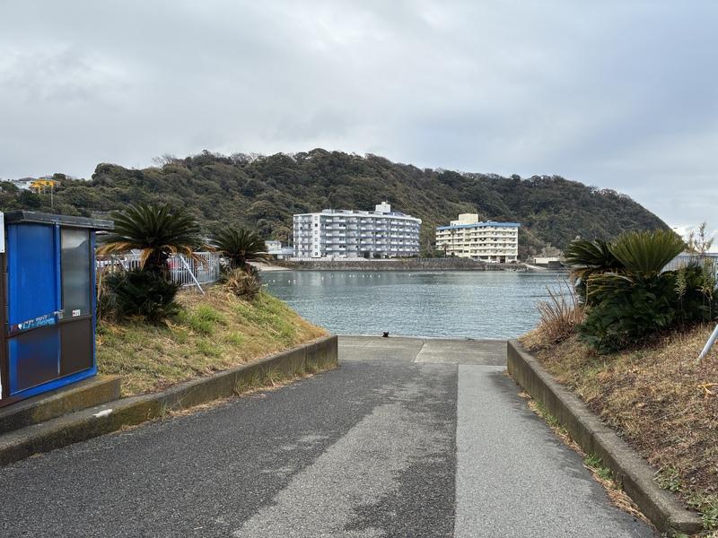 逗子市小坪五丁目の賃貸物件/周辺｜こっちの海の雰囲気が個人的には好きなんです