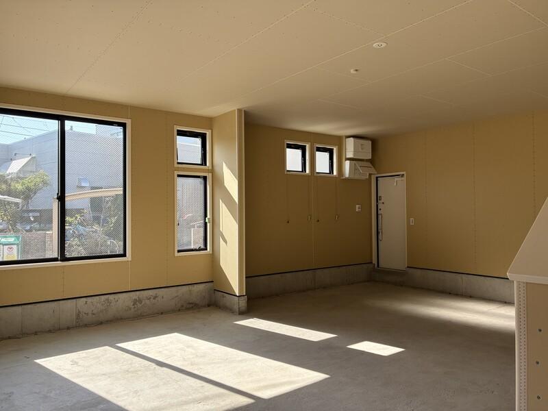 鎌倉市御成町の賃貸物件/海棟｜1階。自然光が入ってくる良さがあります